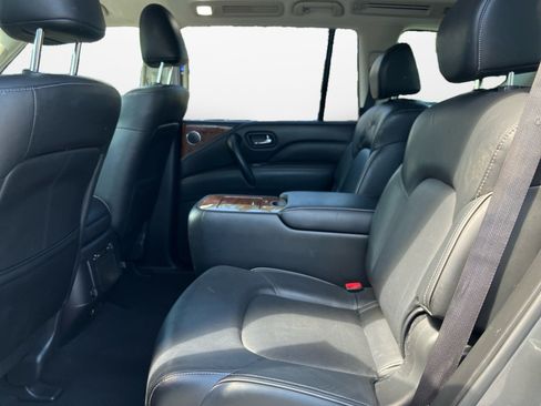 Used 2018 INFINITI QX80 4WD w/ Driver Assistance Package image 16