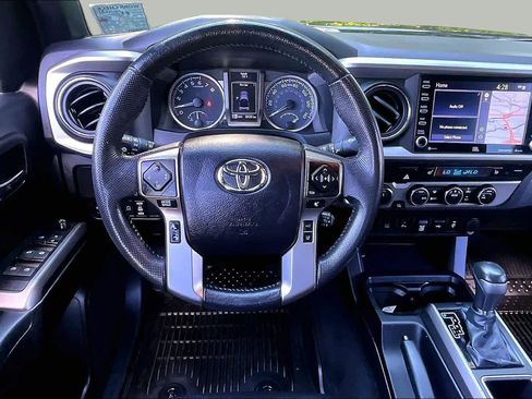 Used 2021 Toyota Tacoma Limited AWD/4WD image 6