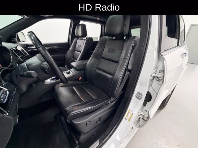 Used 2020 Jeep Grand Cherokee Overland AWD/4WD image 8