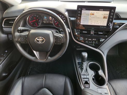 Used 2021 Toyota Camry XSE FWD image 28