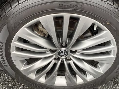 Used 2022 Toyota Highlander Platinum FWD image 36