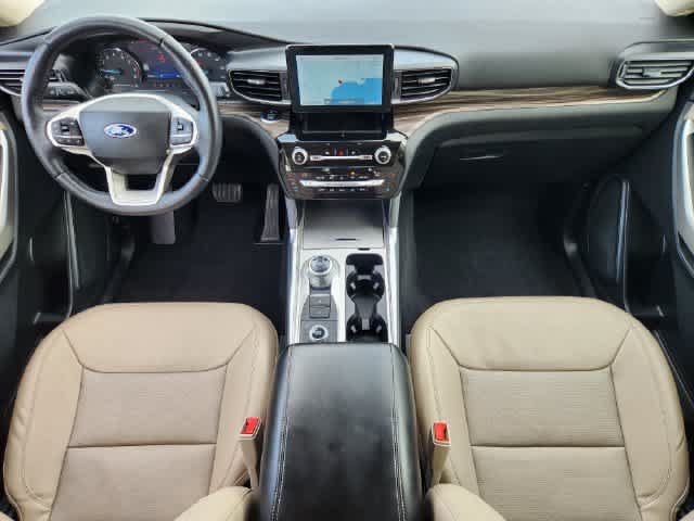 Used 2021 Ford Explorer Limited w/ Equipment Group 301A AWD/4WD image 10