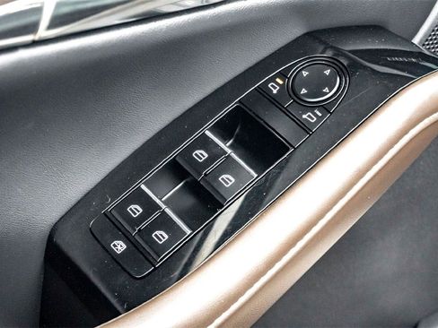 Used 2024 MAZDA CX-30 AWD 2.5 S w/ Premium Package image 11