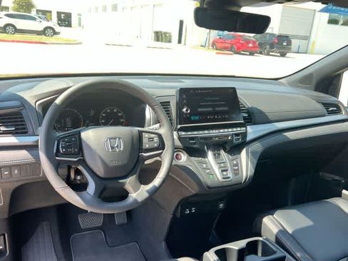 Certified 2026 Honda Odyssey Sport-L image 15