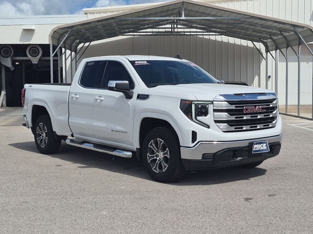 Used 2025 GMC Sierra 1500 SLE AWD/4WD image 3