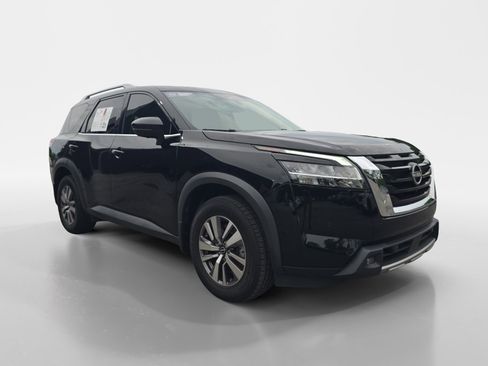 Certified 2022 Nissan Pathfinder SL AWD/4WD image 8