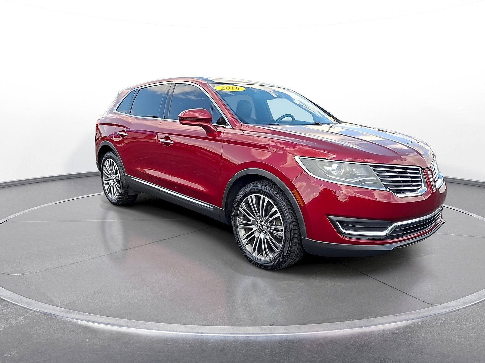 Used 2016 Lincoln MKX Reserve w/ Climate Package AWD/4WD image 2