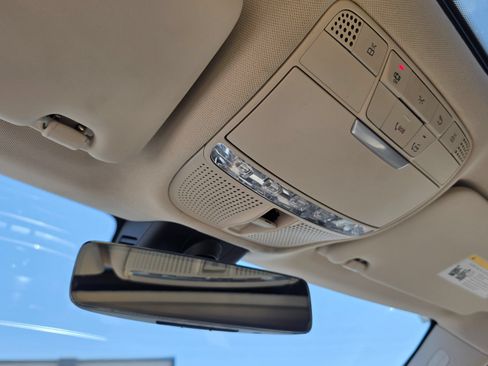 Used 2021 Mercedes-Benz C 300 Sedan w/ Premium Package image 28