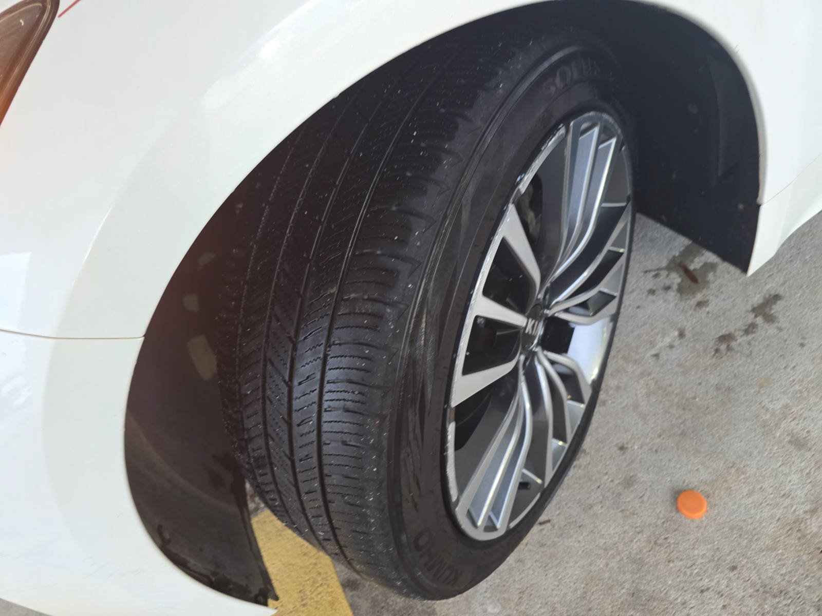 Used 2018 Kia Stinger Premium RWD image 33