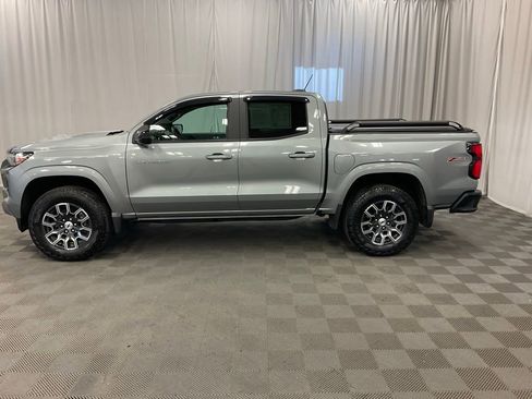 Used 2023 Chevrolet Colorado Z71 w/ Z71 Convenience Package 2 image 5