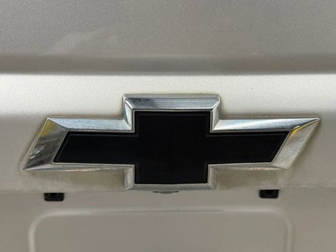 Used 2016 Chevrolet Suburban LTZ AWD/4WD image 14