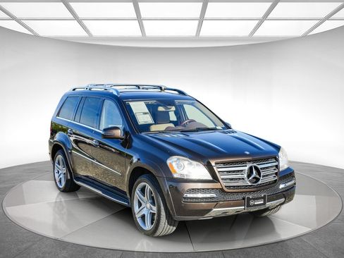 Used 2012 Mercedes-Benz GL 550 4MATIC image 5
