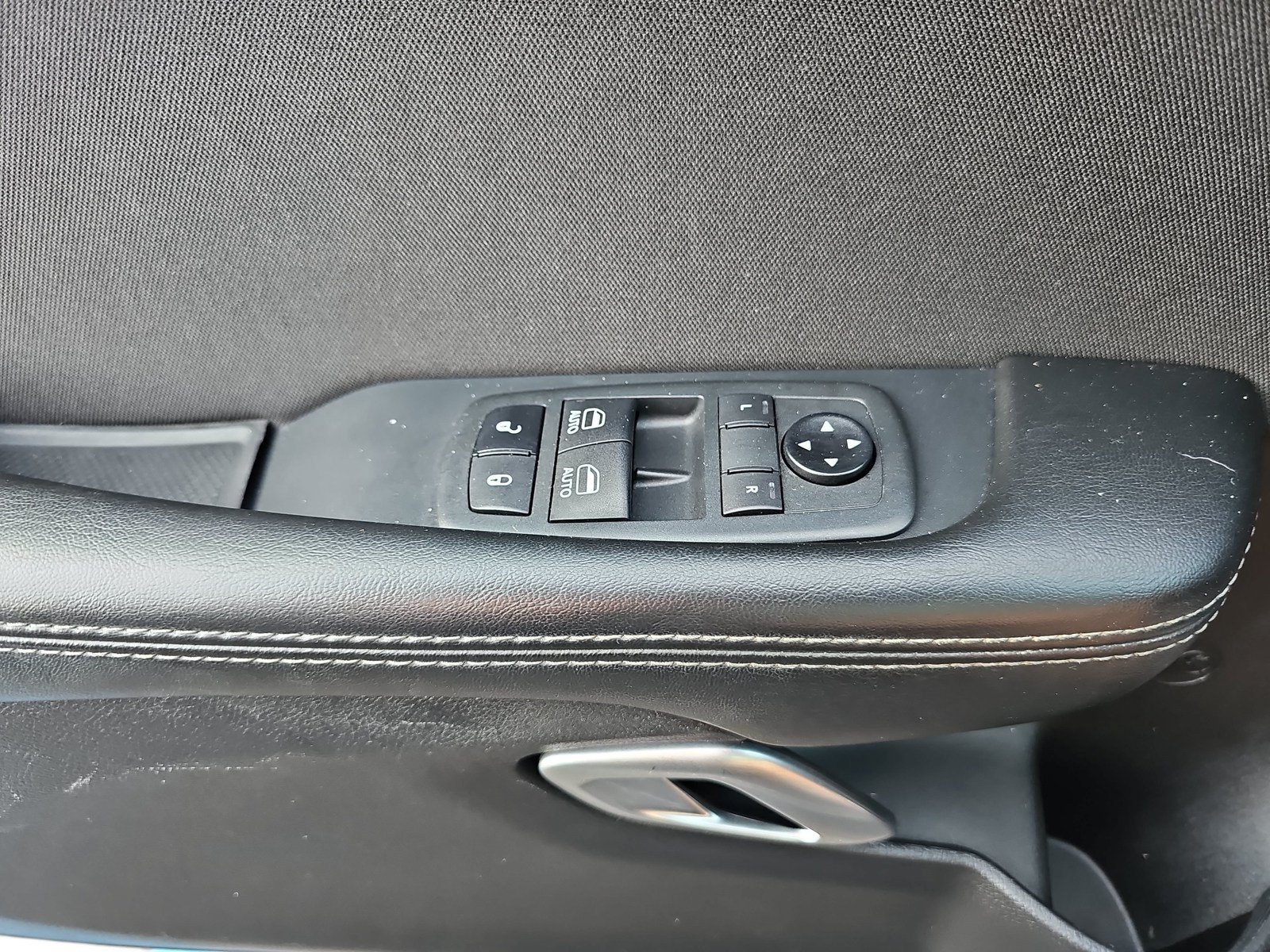 Used 2020 Dodge Challenger R/T Scat Pack w/ Driver Convenience Group RWD image 23