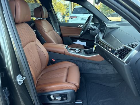 Used 2026 BMW X5 xDrive50e AWD/4WD image 33