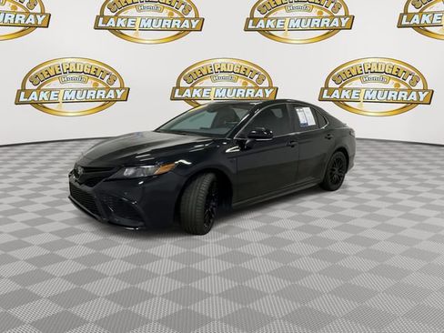 Used 2023 Toyota Camry SE FWD image 7