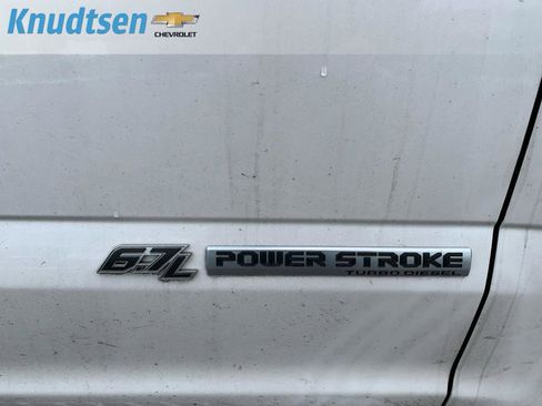 Used 2019 Ford F350 Lariat w/ Lariat Ultimate Package image 9