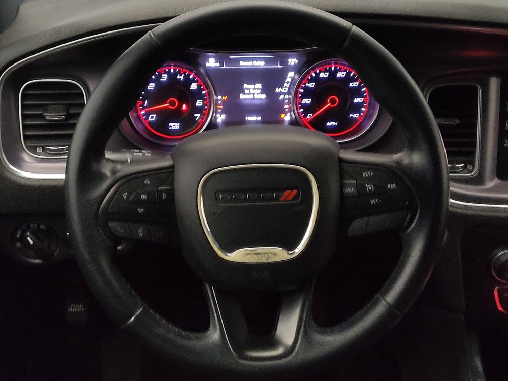 Used 2015 Dodge Charger SE RWD image 22