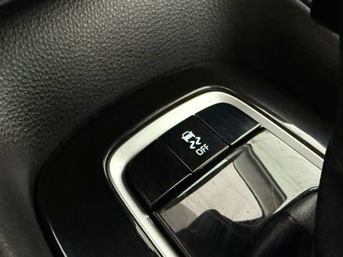 Used 2025 Toyota Corolla LE FWD image 19