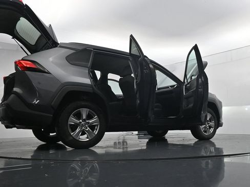 Used 2024 Toyota RAV4 XLE FWD image 44