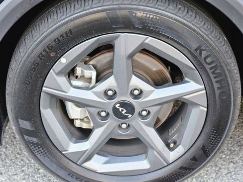 Used 2025 Kia K4 FWD image 10