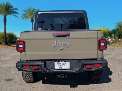 Used 2020 Jeep Gladiator Rubicon image 4