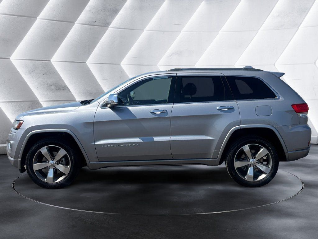 Used 2014 Jeep Grand Cherokee Overland w/ Advanced Technology Group RWD image 2