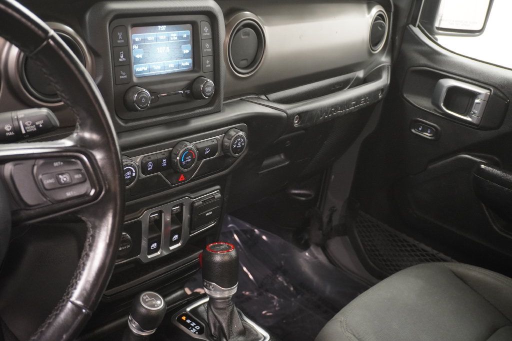 Used 2019 Jeep Wrangler Sport w/ Quick Order Package 24S AWD/4WD image 29