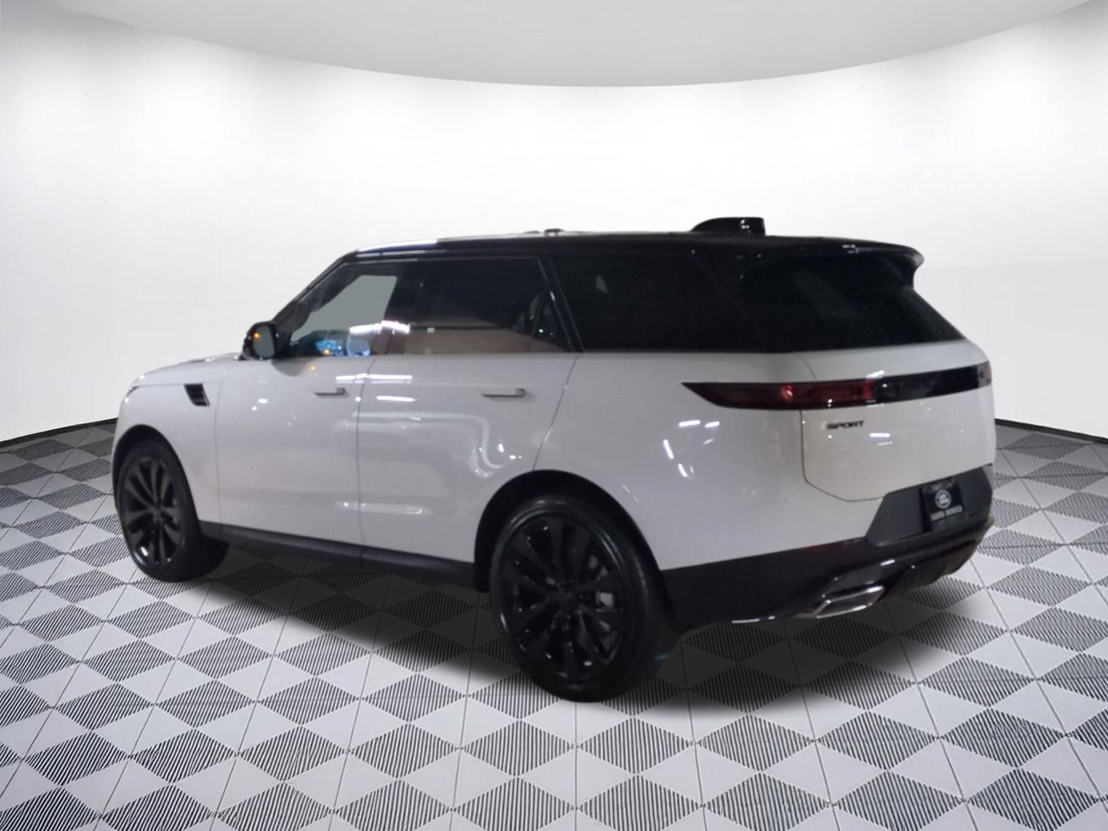 New 2026 Land Rover Range Rover Sport SE AWD/4WD image 3