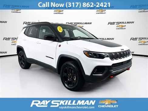Used 2024 Jeep Compass Trailhawk image 1