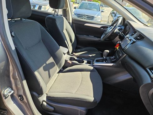 Used 2019 Nissan Sentra S image 34