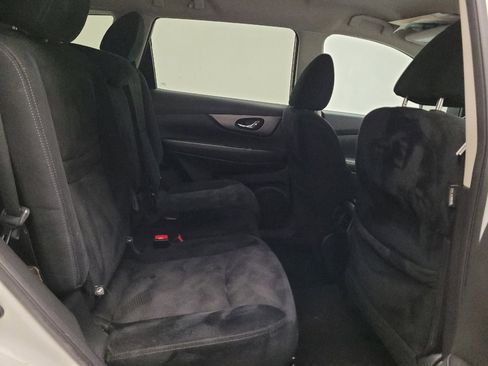 Used 2016 Nissan Rogue S w/ S Family Package FWD image 19