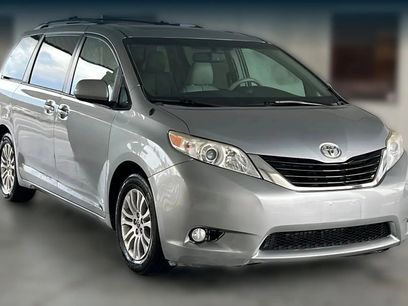 Used 2014 Toyota Sienna XLE