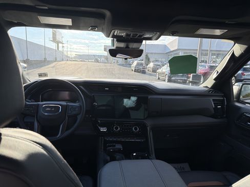 Certified 2024 GMC Sierra 1500 AT4 w/ Technology Package image 22