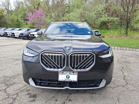 Used 2025 BMW X3 xDrive30i w/ Premium Package AWD/4WD image 2