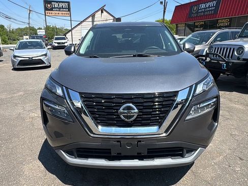 Used 2021 Nissan Rogue SV AWD/4WD image 2