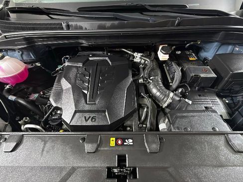 Used 2024 Kia Carnival SX Prestige image 38