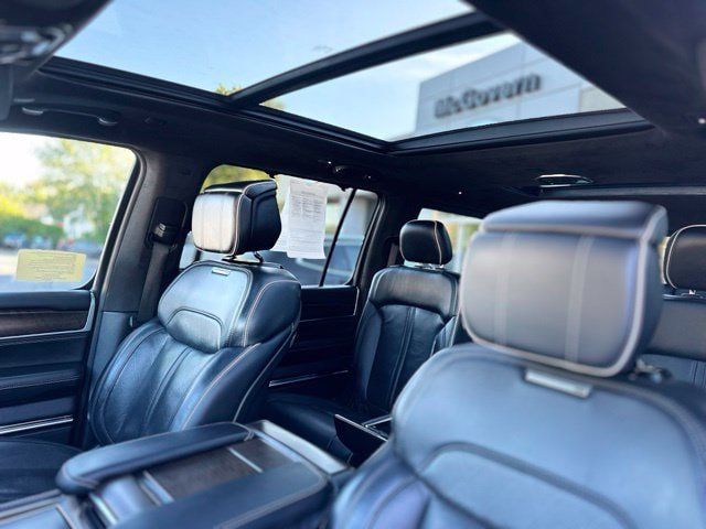 Used 2022 Jeep Grand Wagoneer Series II w/ Convenience Group III AWD/4WD image 12