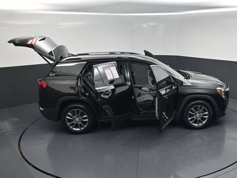 Used 2024 GMC Terrain SLT FWD image 25