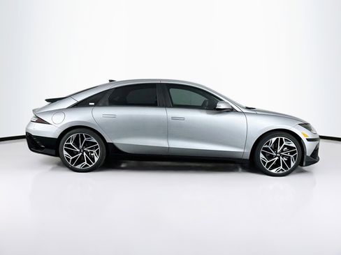 Used 2024 Hyundai Ioniq 6 SEL RWD image 10
