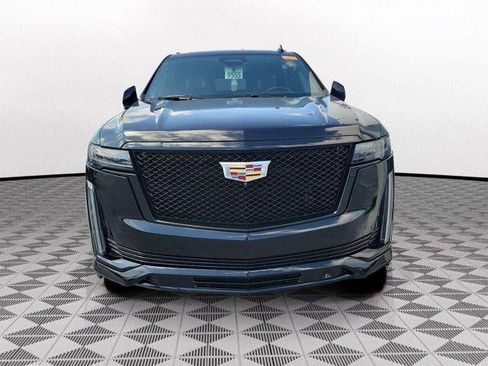 Used 2021 Cadillac Escalade ESV Sport Platinum image 2