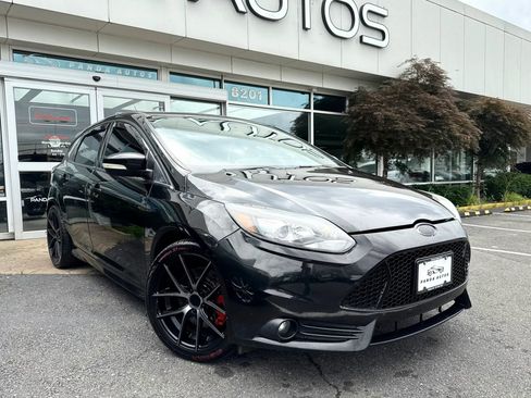 Used 2014 Ford Focus ST w/ Equipment Group 202A FWD image 1