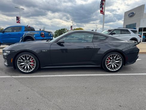 Used 2024 Ford Mustang GT Premium RWD image 6