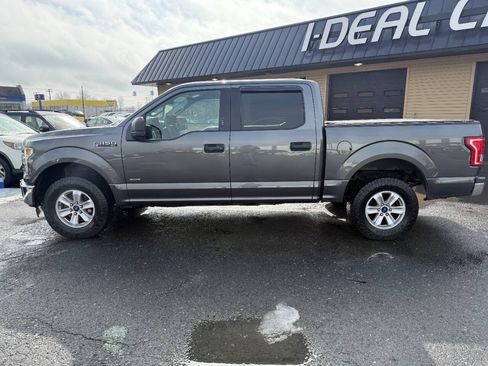 Used 2017 Ford F150 XLT AWD/4WD image 8