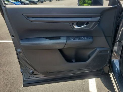 Certified 2025 Honda CR-V EX image 39