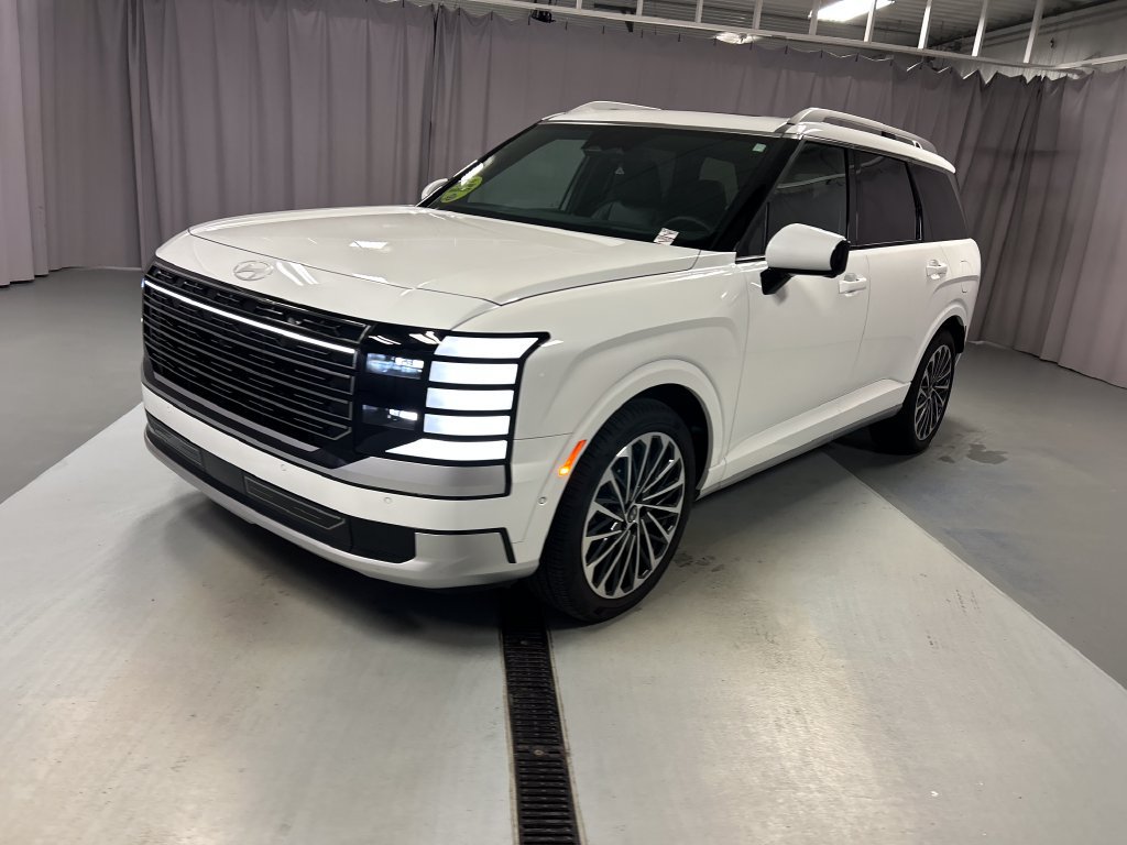 Used 2026 Hyundai Palisade Calligraphy AWD/4WD image 3