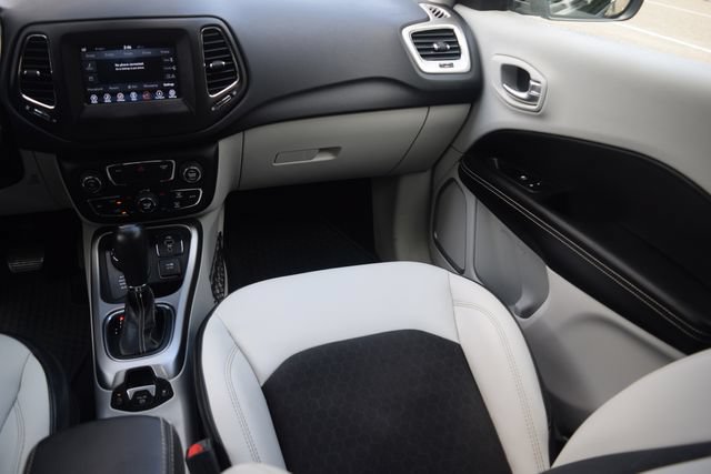 Used 2018 Jeep Compass Latitude w/ Popular Equipment Group AWD/4WD image 14