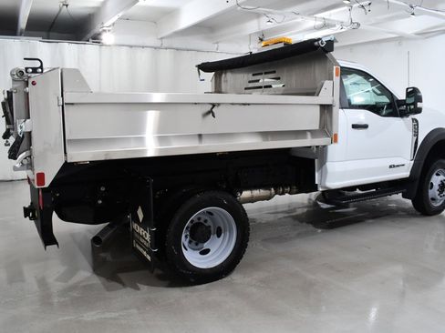 New 2025 Ford F550 4x4 Regular Cab Super Duty image 7