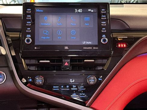 Used 2022 Toyota Camry XSE w/ Navigation Upgrade Package image 15