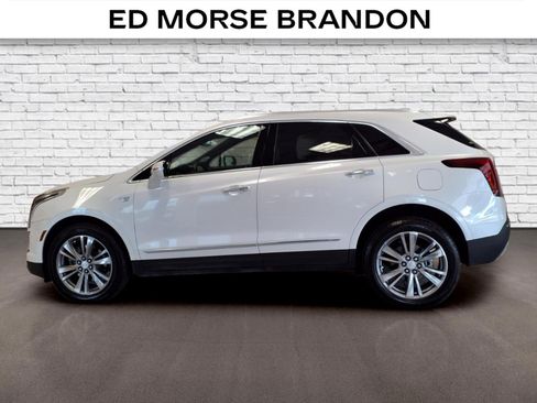 Certified 2025 Cadillac XT5 Premium Luxury AWD/4WD image 2