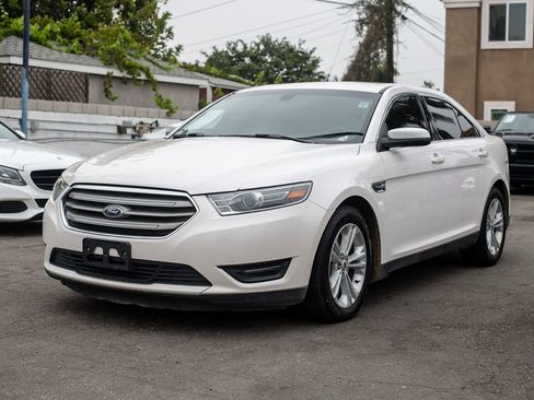 Used 2018 Ford Taurus SEL w/ Equipment Group 201A image 13